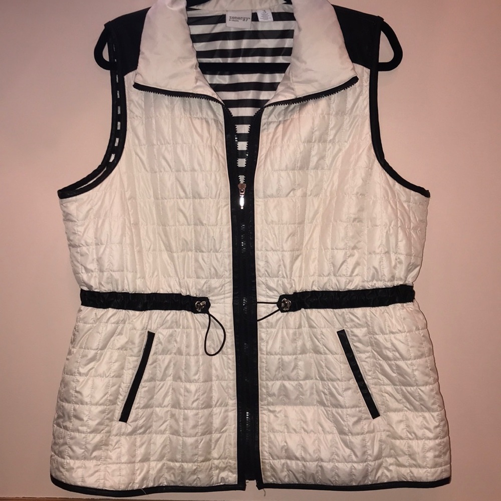 White Chico’s zenergy vest